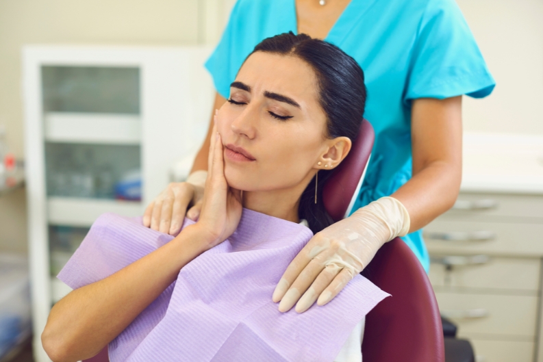 causes of toothache and pain relief